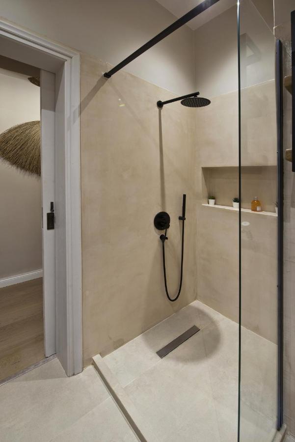 Stylish Apartment At Pagrati Атина Екстериор снимка